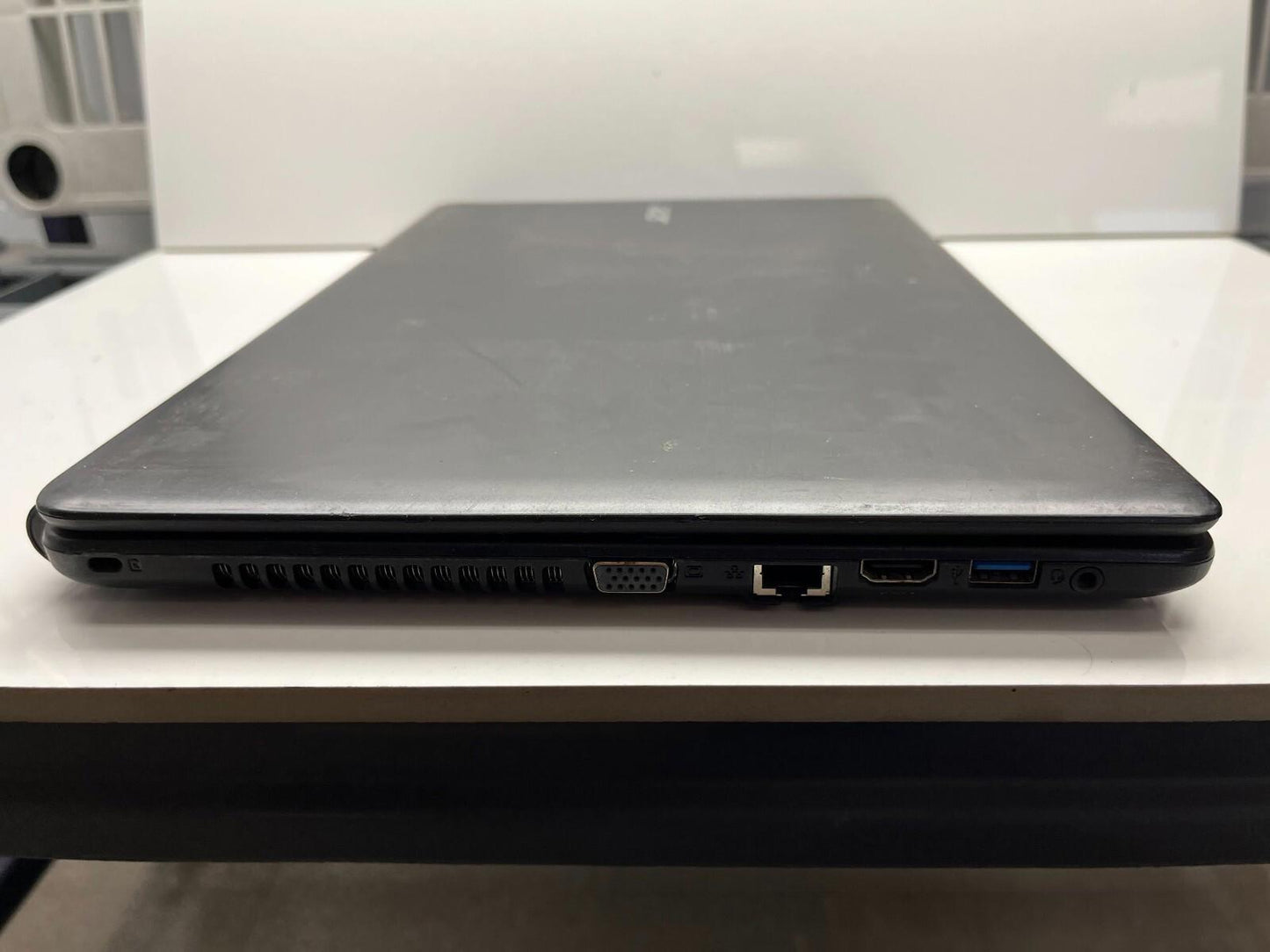 Acer Aspire E1-532-497 FOR PARTS