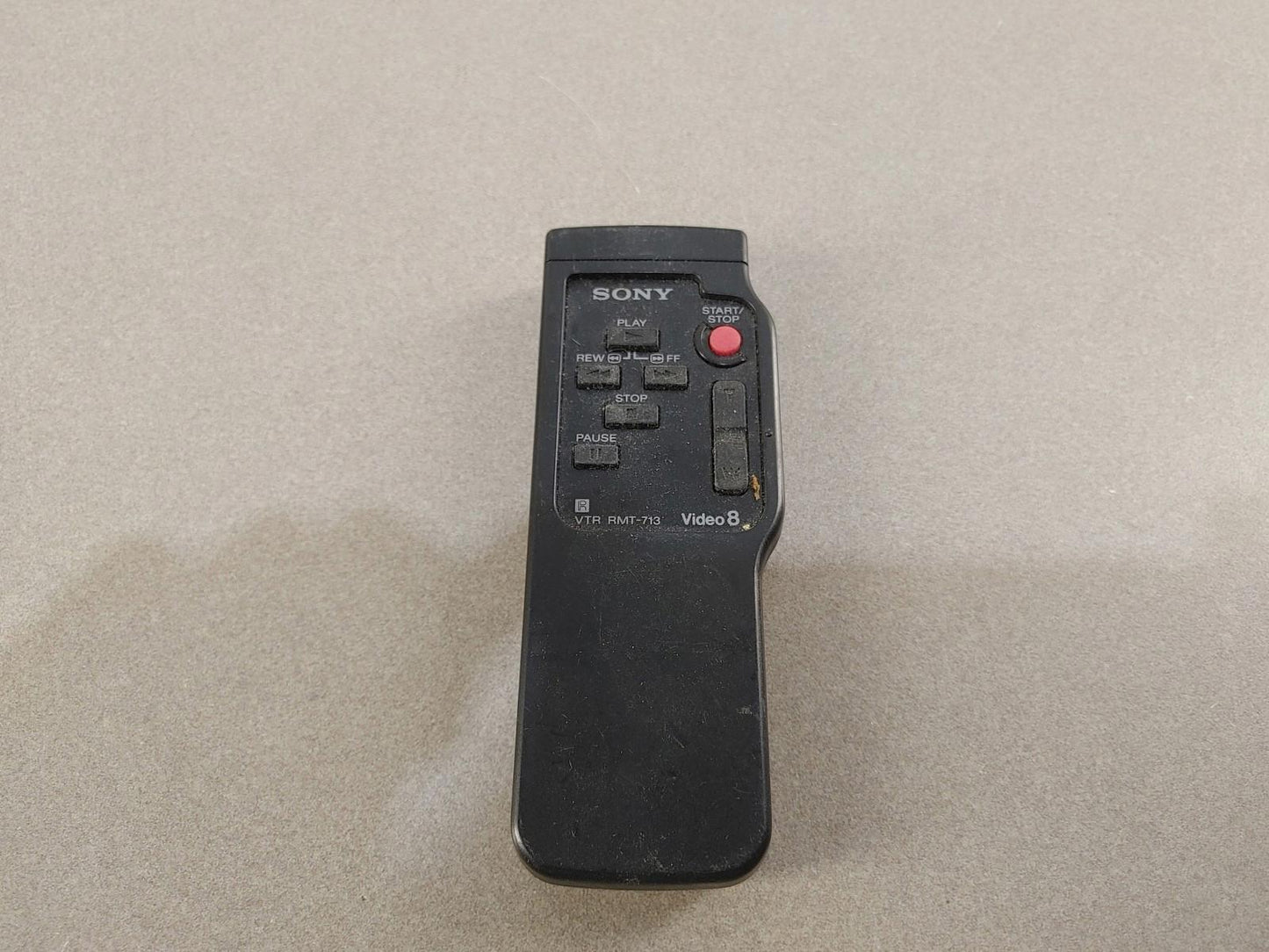 SONY VTR RMT-713 Remote Controller Black Power Tested - Fair