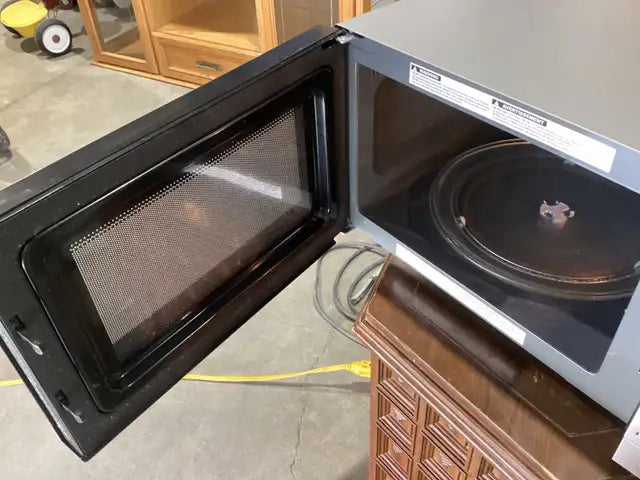 Panasonic Genius 1100W Microwave