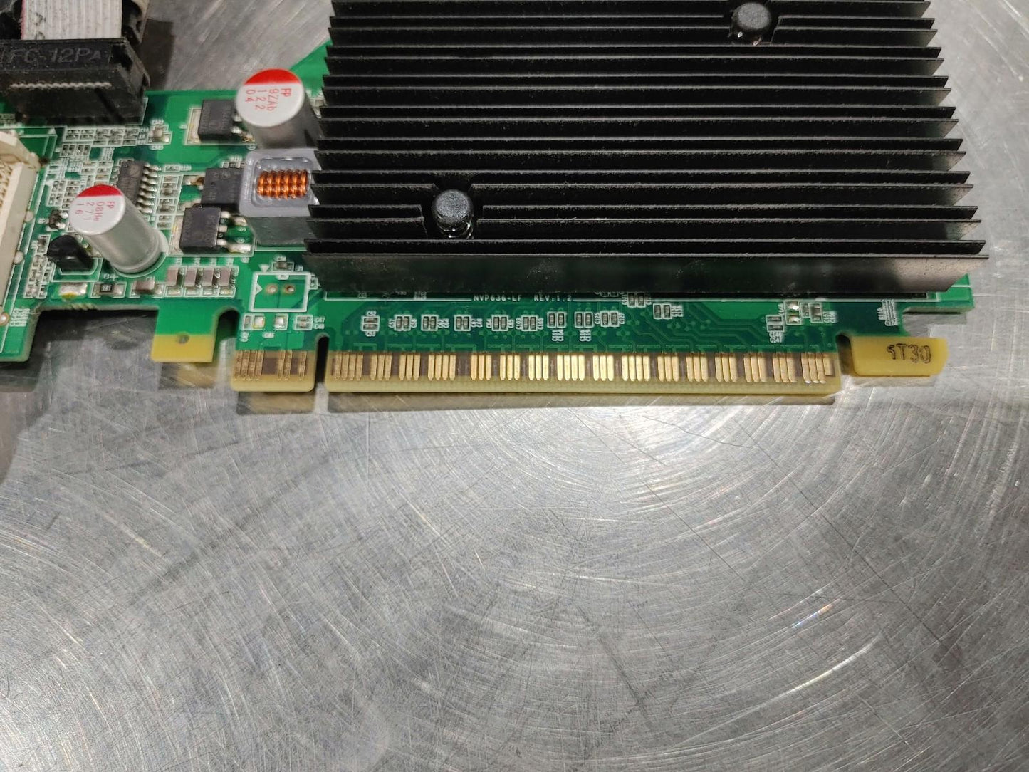 Good Condition NVIDIA GeForce 8400GS 512MB VRAM Slot-powered GPU Green Untested