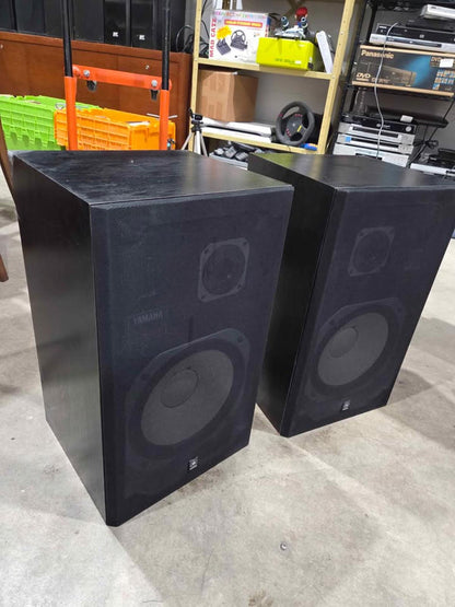 Yamaha NS-260 Speakers Pair - 21.5"