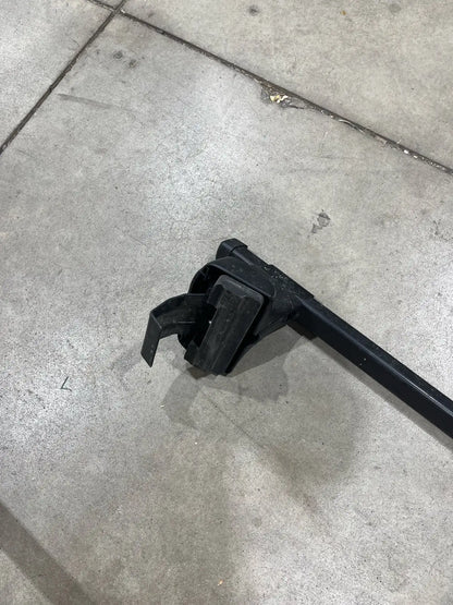 Thule roof rack 60 inches