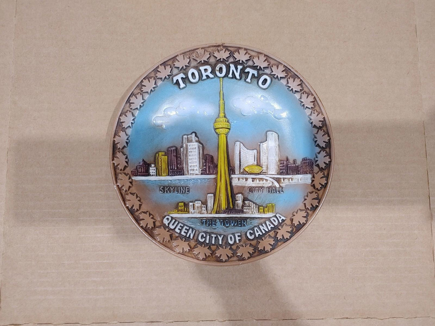 Good Condition Toronto Queen City of Canada Decorative Plate