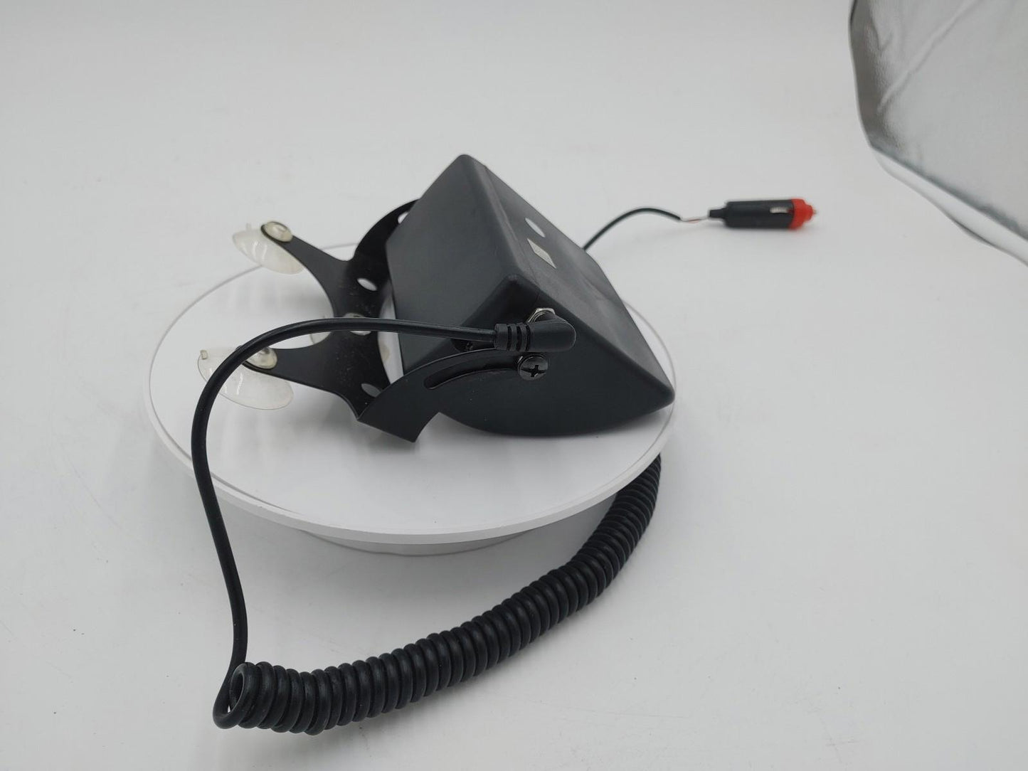 Good Condition Suction-mount Car 12V Safety Flood Light Black Untested