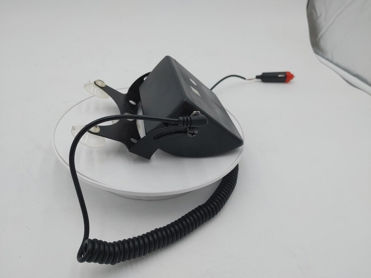 Good Condition Suction-mount Car 12V Safety Flood Light Black Untested