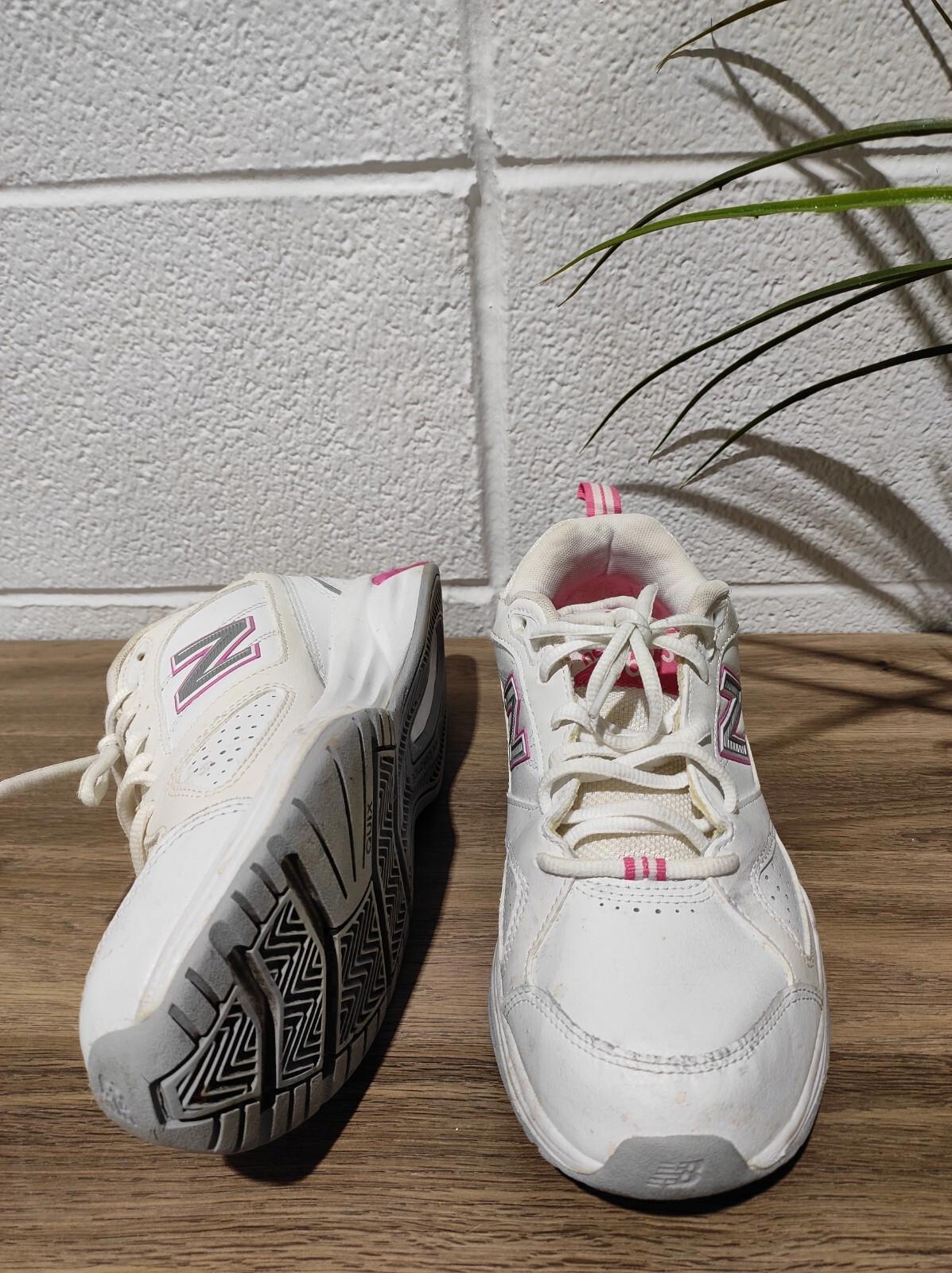 New Balance 623 Women's Size 9 Wide Sneakers White