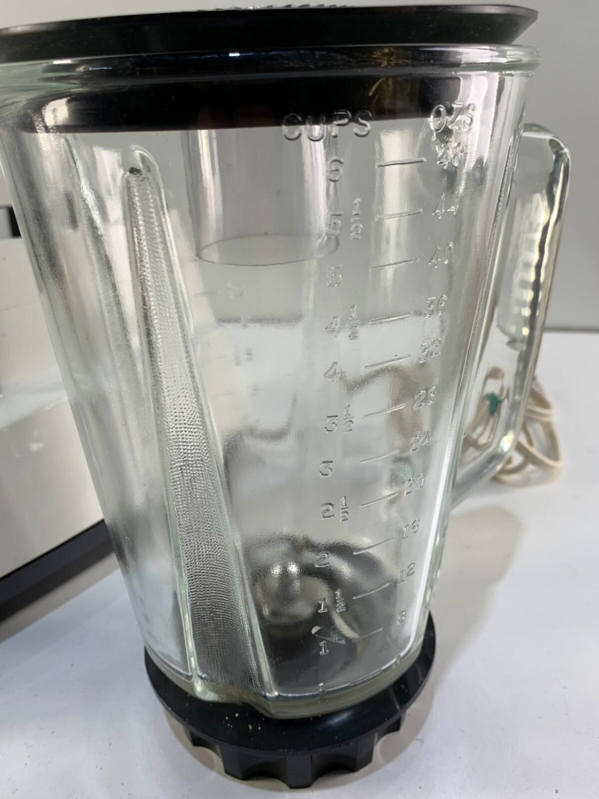 Vintage lona 12 Speed Solid State Blender