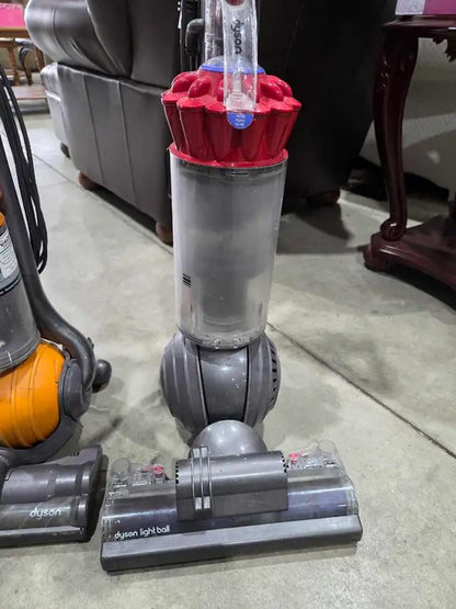2 Dysons - Heads not spinning - Parts/Repair