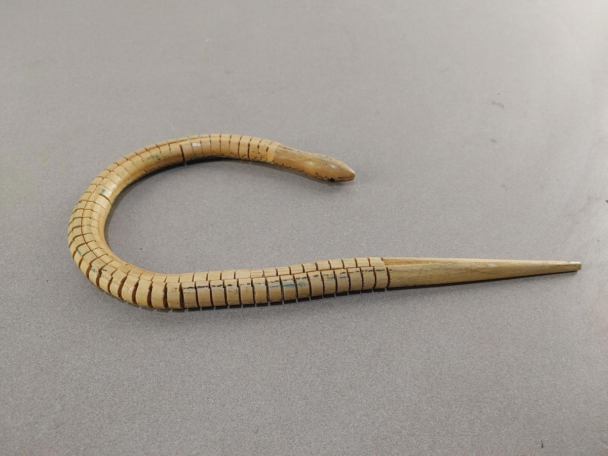 BON ÉTAT SERPENT EN BOIS VINTAGE sculpté à la main serpent flexible qui ondule et rampe