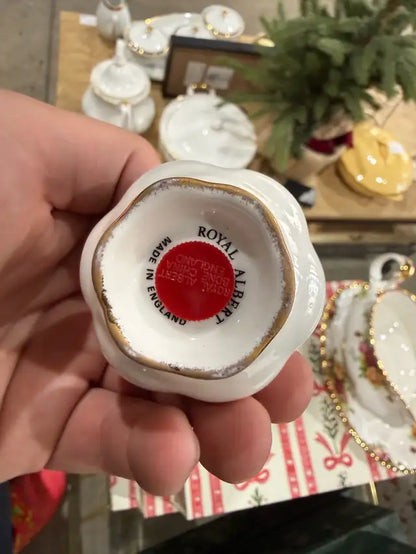 Royal Albert Salt Pepper Shakers