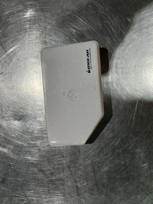 Iogear usb 2.0 Hub and Card Reader