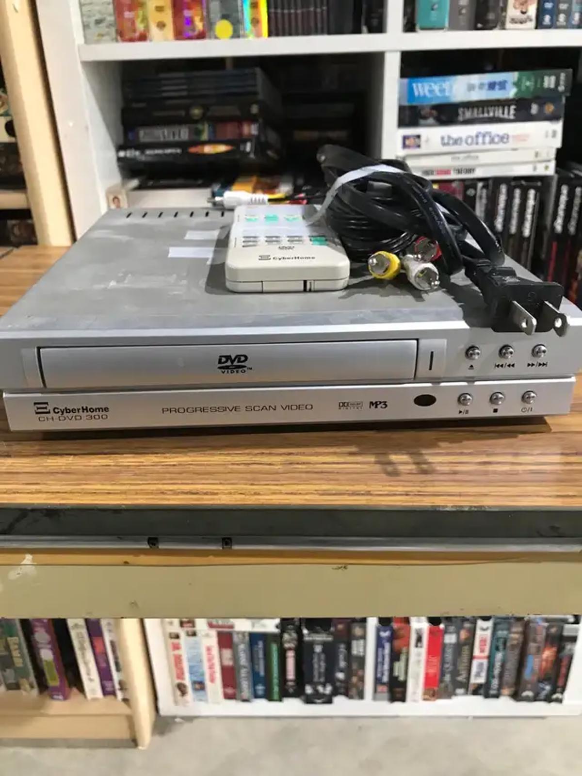 CyberHome DVD 300