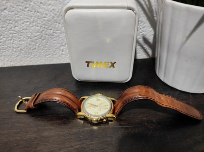 Timex CR 1025 Cell Leather Men's WristWatch