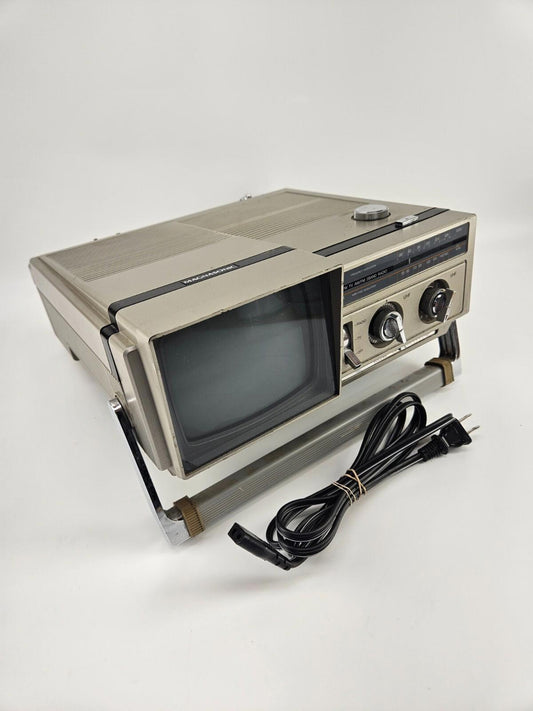 Magnasonic TMT300 Tuner and TV