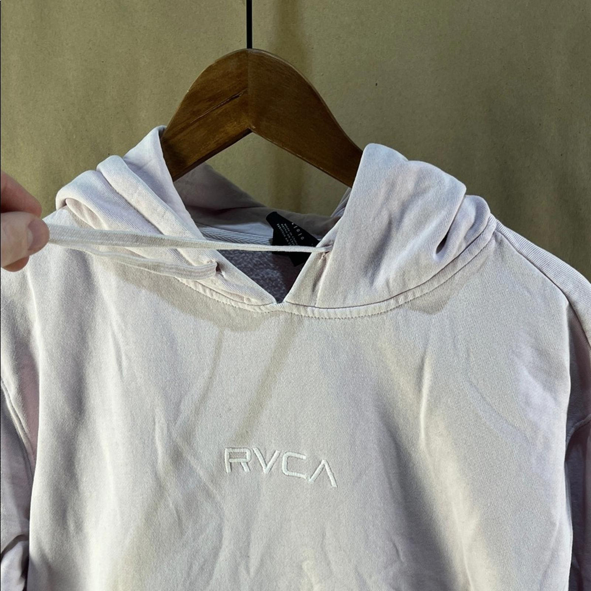 RVCA Men’s Lavender Hoodie (Size L)