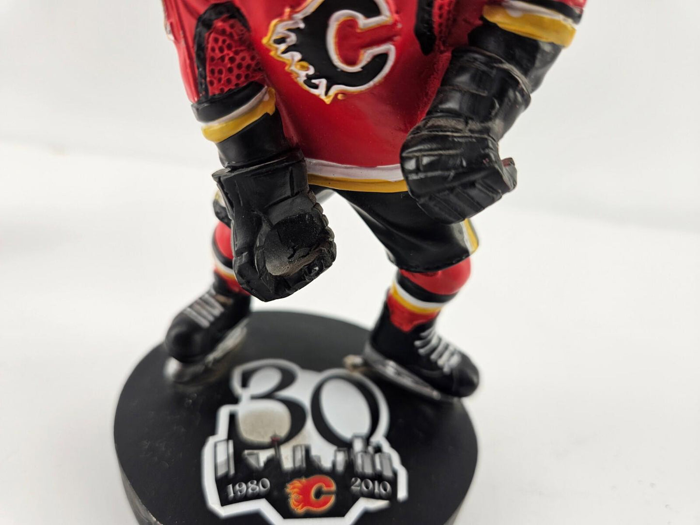 Lot of 2 - Mike Vernon & Jarome Iginla Bobble Head *For Repair*