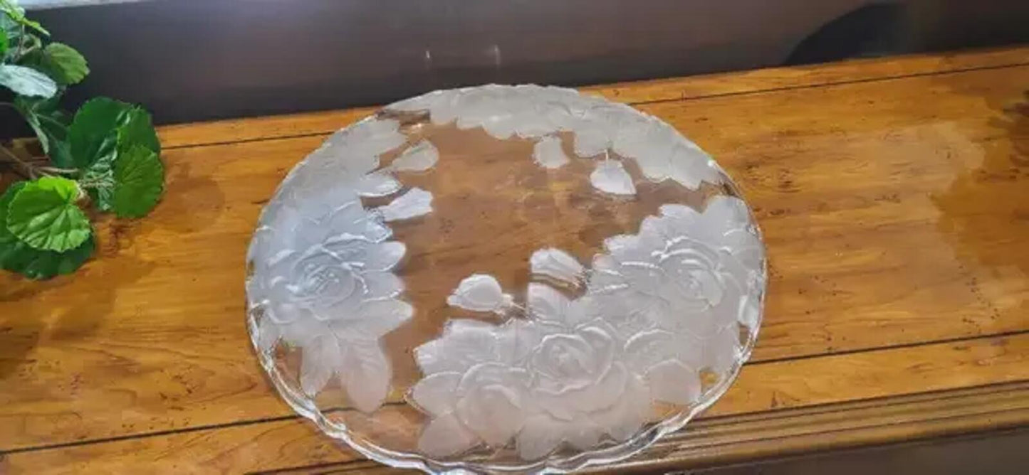 Studio Nova Winter Rose Serving Plate 31 inch