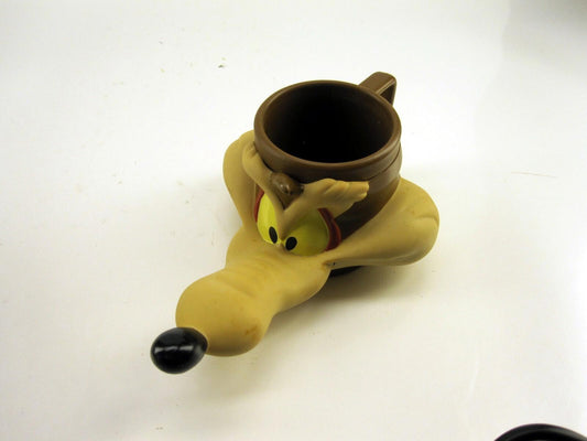 Looney Tunes Wile E. Coyote Mug by Warner Brothers Entertainment 1993