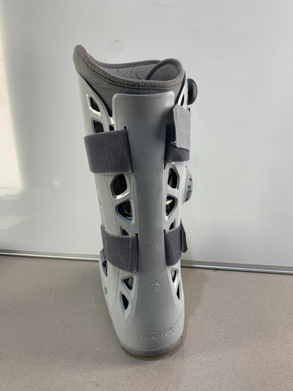 Aircast  Walker Brace / Walking Boot Medium Submit