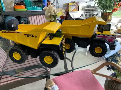 Vintage Metal Tonka Trucks - Set of 2