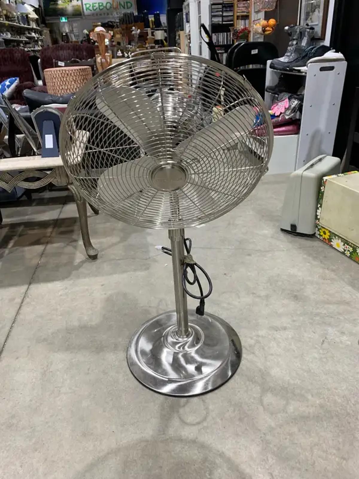 Uberhaus Silver Industrial Style Fan