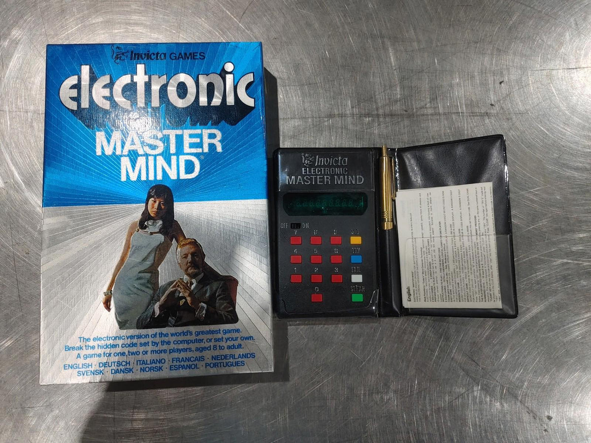 Electronic Master Mind Invicta Games Tested Working Black - Fair
