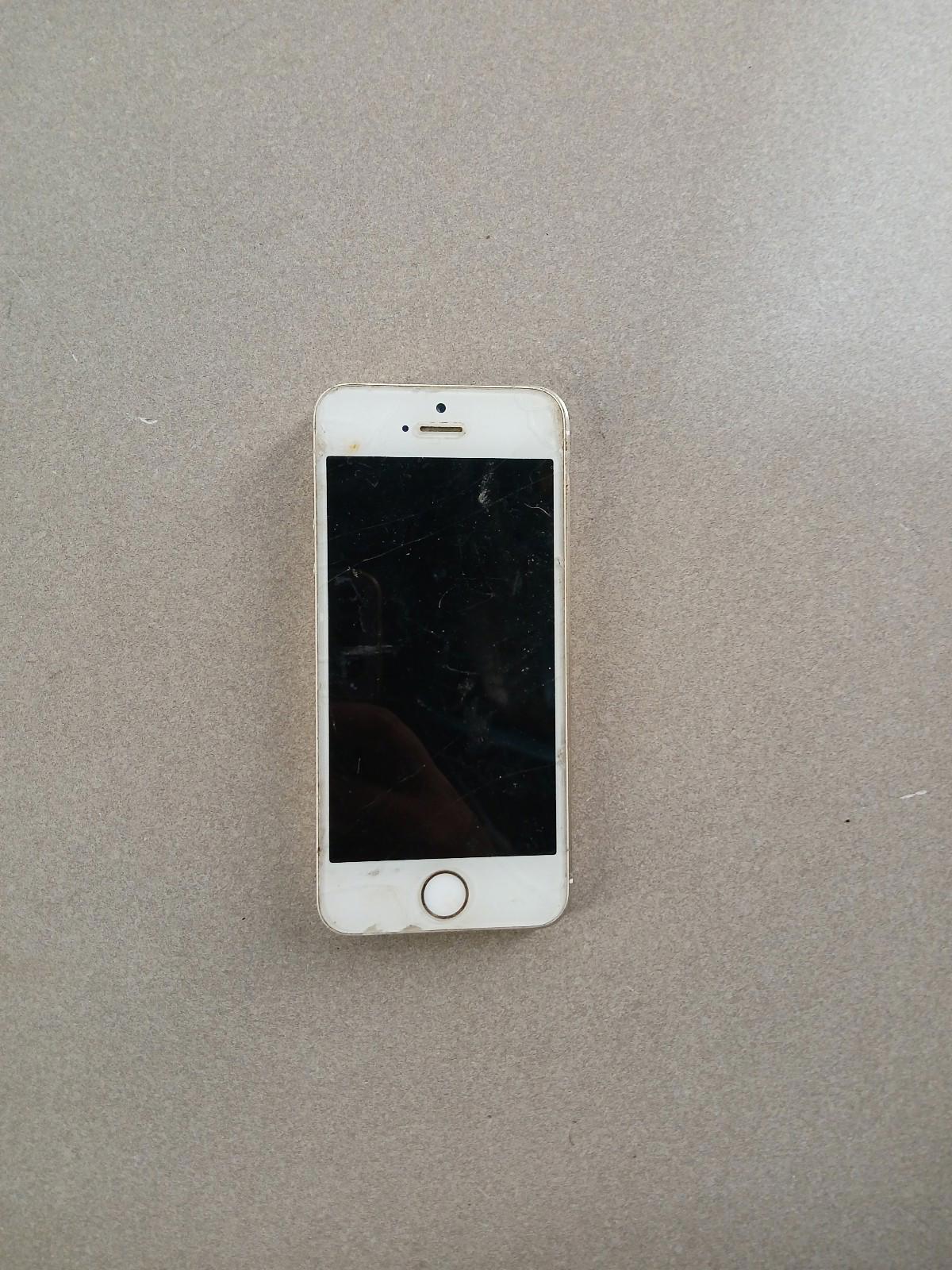 Apple iphone 5s Gold FOR PARTS ONLY AS IS