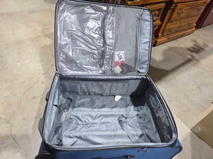 American Tourister 3 Piece Luggage Set