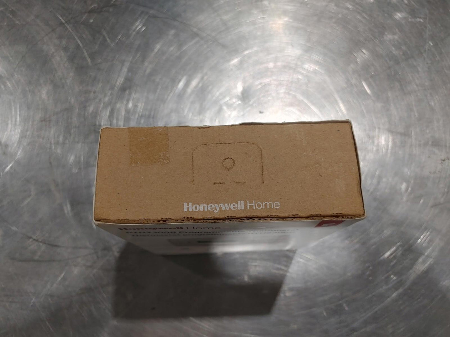 Brand New Sealed Honeywell Home RTH2300B Programmable Thermostat White