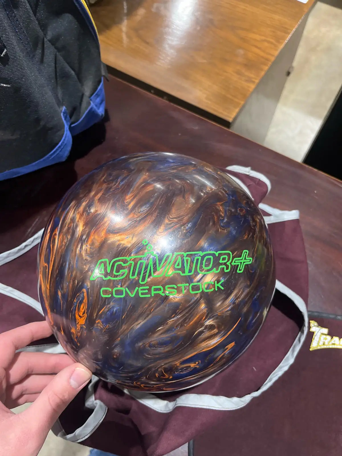 Brunswick Absolute inferno bowling ball with backpack