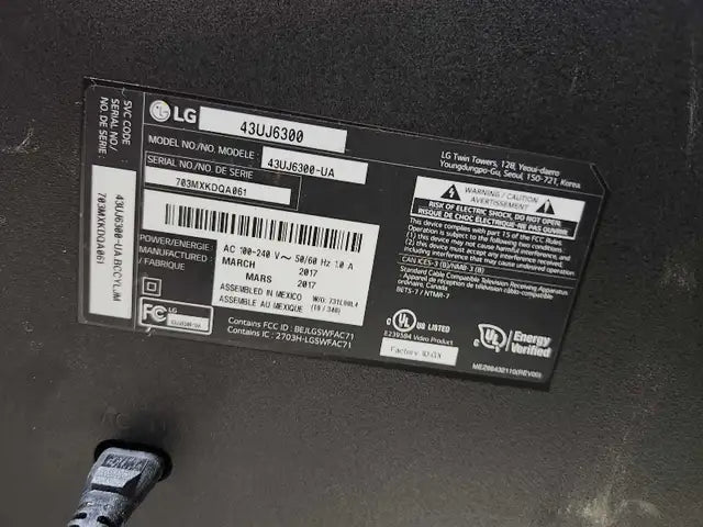 LG 43" 4K UHD Smart TV