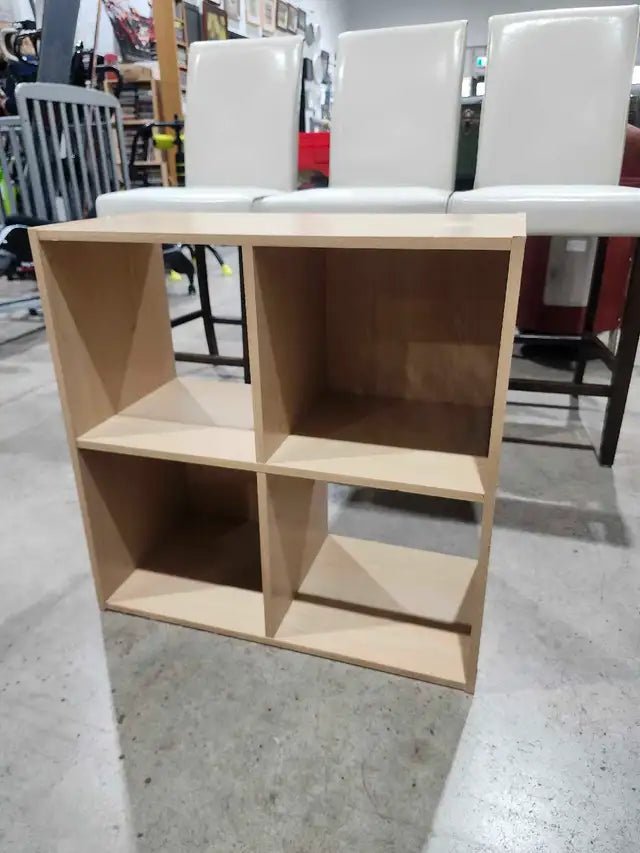 Small 2x2 Cube Shelf
