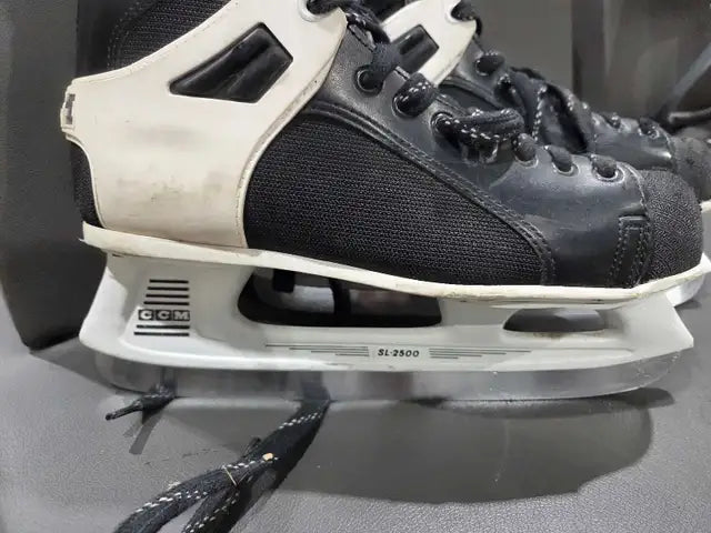 CCM Tacks Adult Ice Skates - Size 11