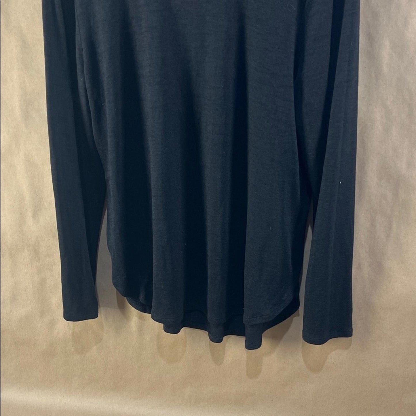 Banana Republic Women’s Black Long Sleeve Sweater (Size L)