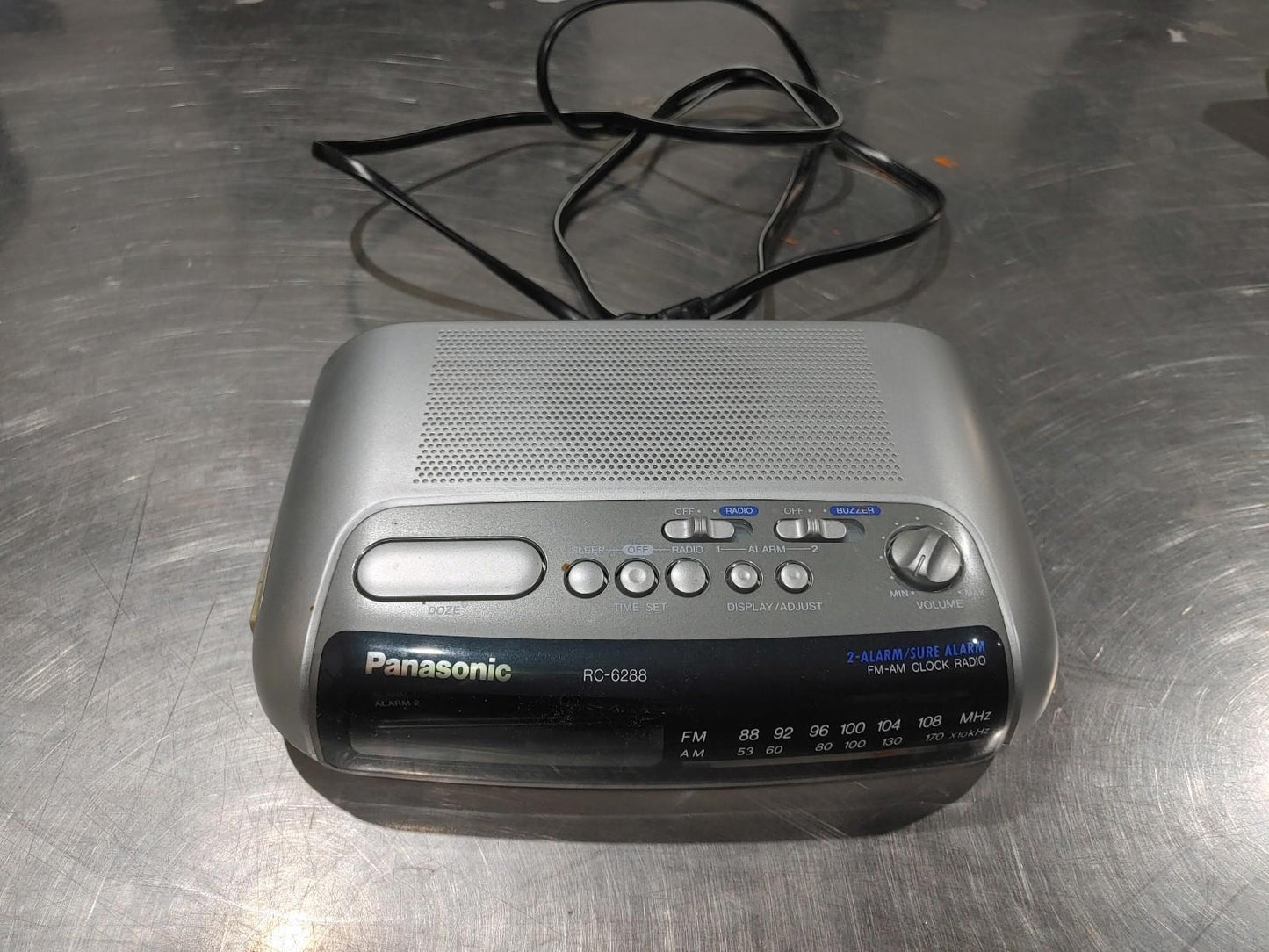 Good Condition Panasonic Alarm Clock FM-AM Radio RC-6288 Grey Tested Working