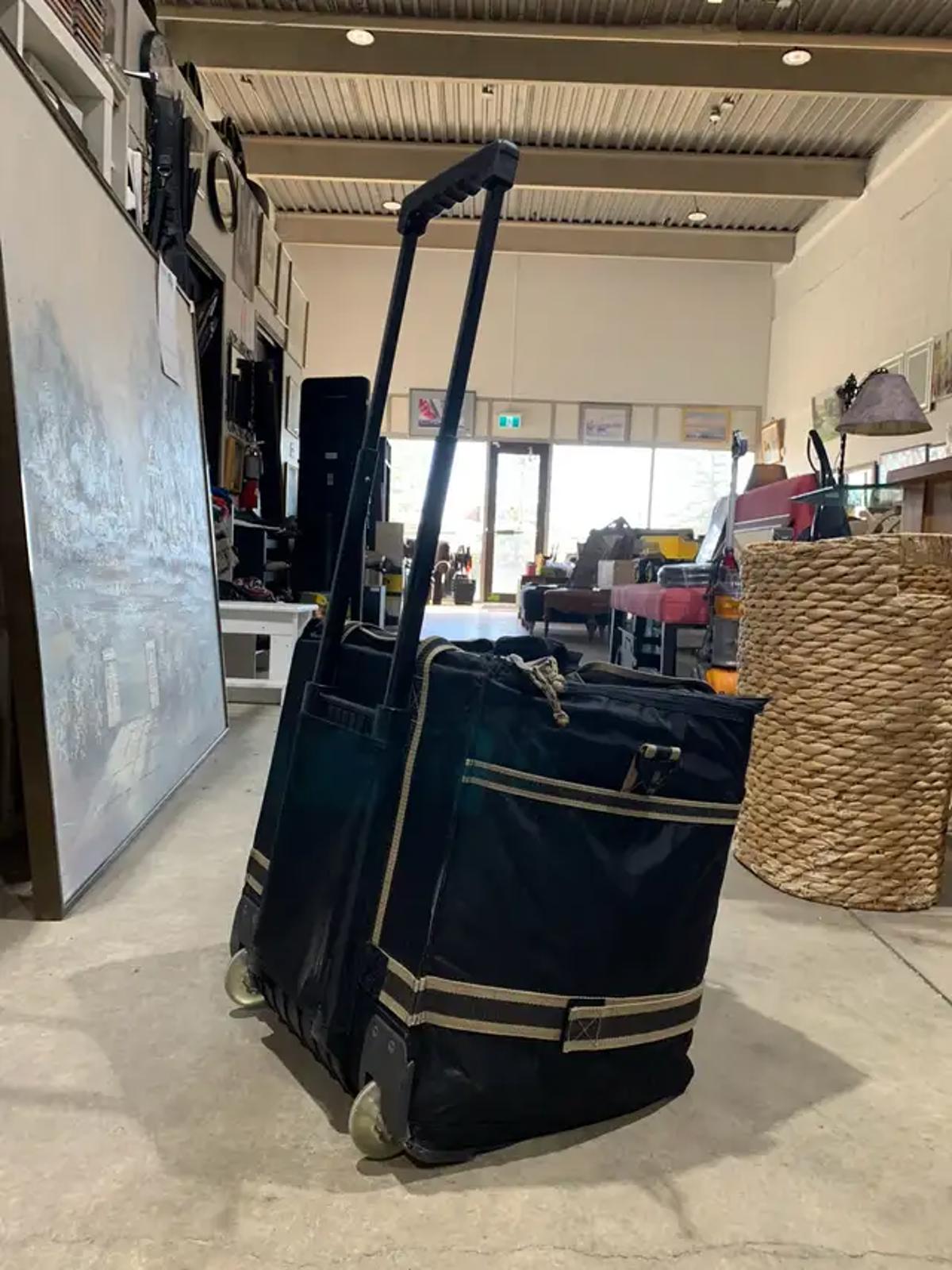 California Innovations Rolling Cooler