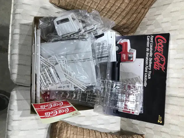 Vintage NEW Coca-Cola Ford Louisville Model Kit
