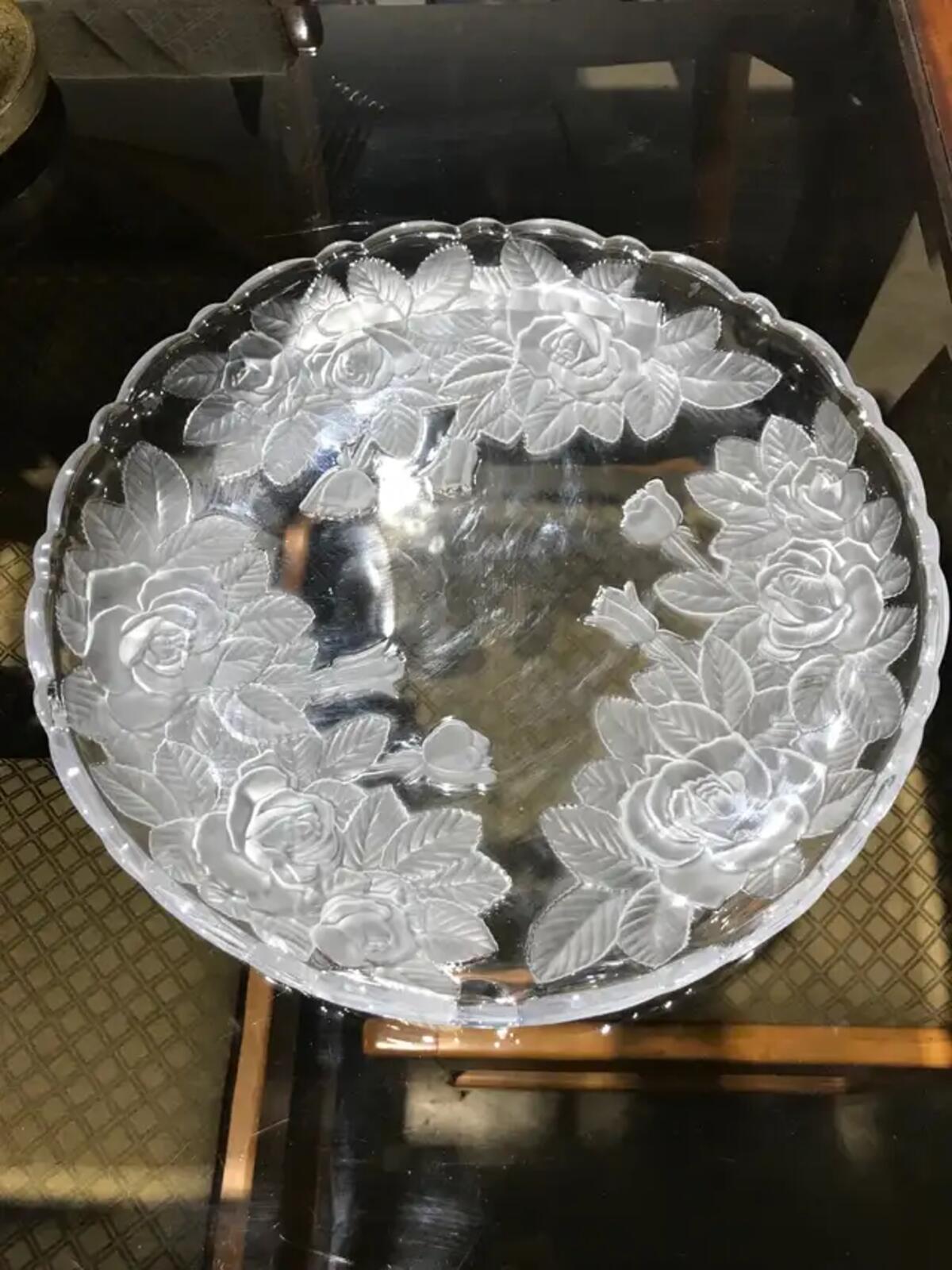Mikasa Studio Nova Winter Roses Frosted Glass Serving Dish