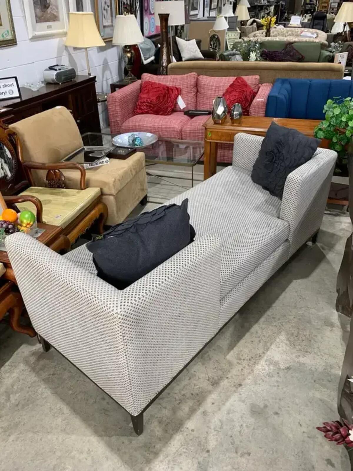 Grey Upholsterd Gresham House Daybed