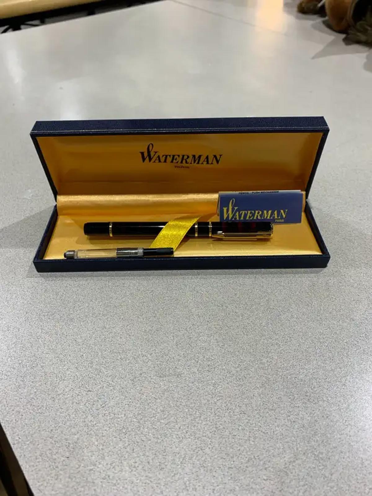 Waterman Fountain Pen with refillable cartridge