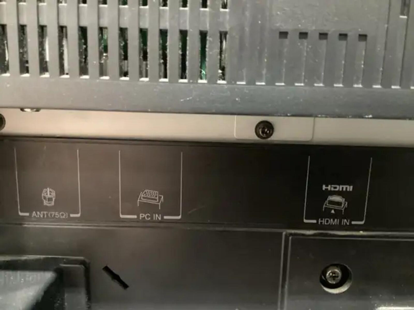 Toshiba 32HL86 LCD TV