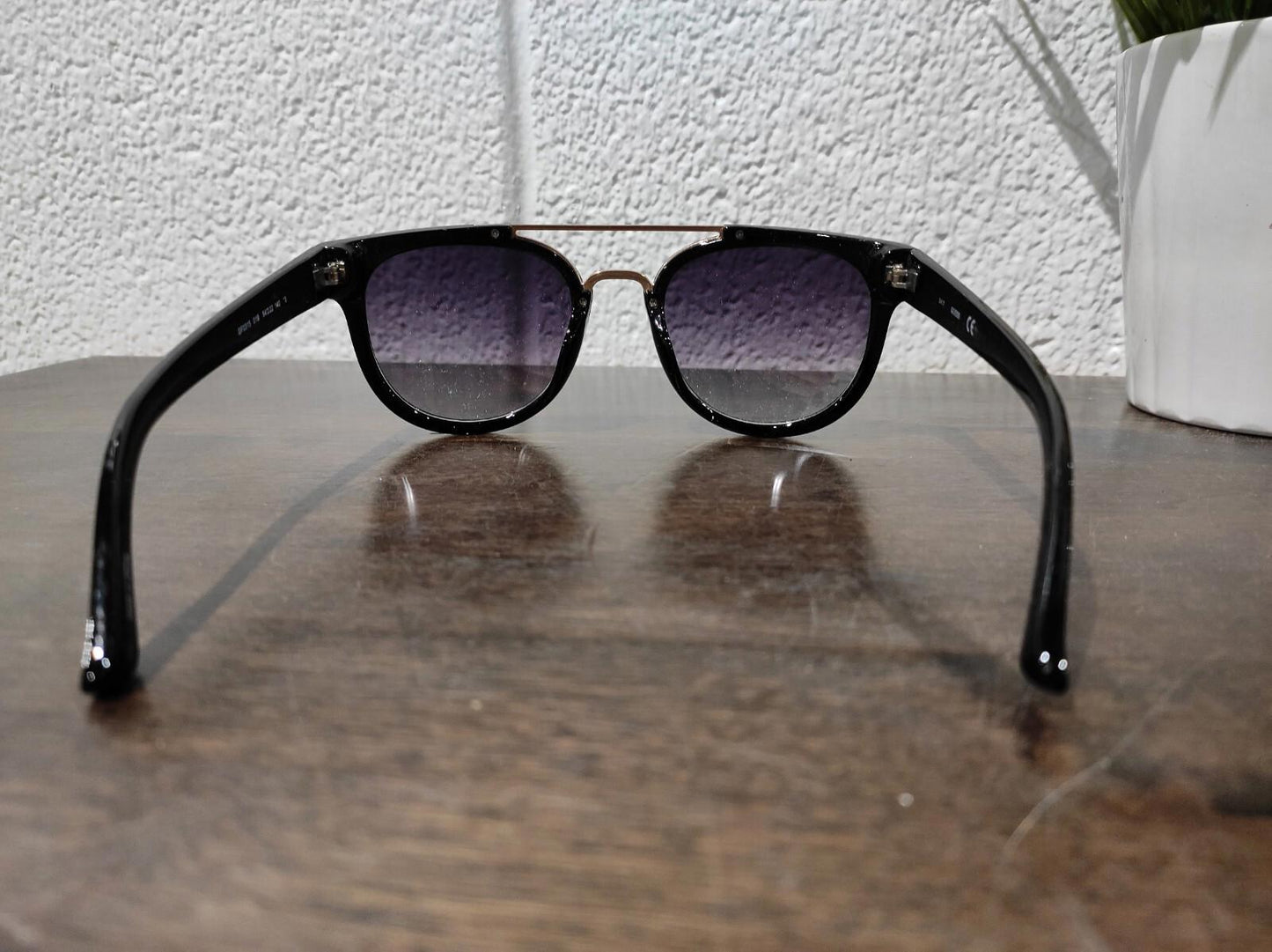 GUESS GF0316 01B Shiny Black/Gradient Black Round Sunglasses