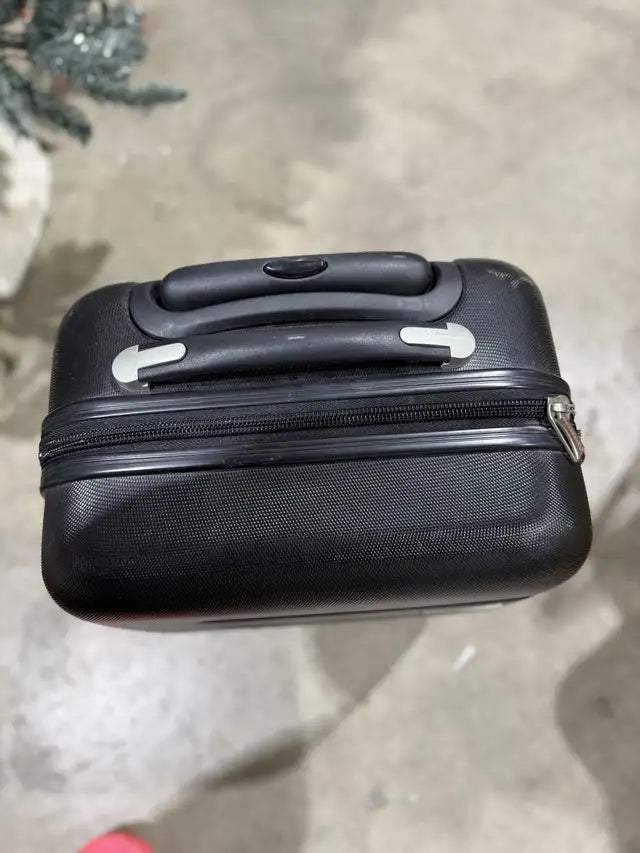 Air Canada Hard Shell Carry-On Luggage
