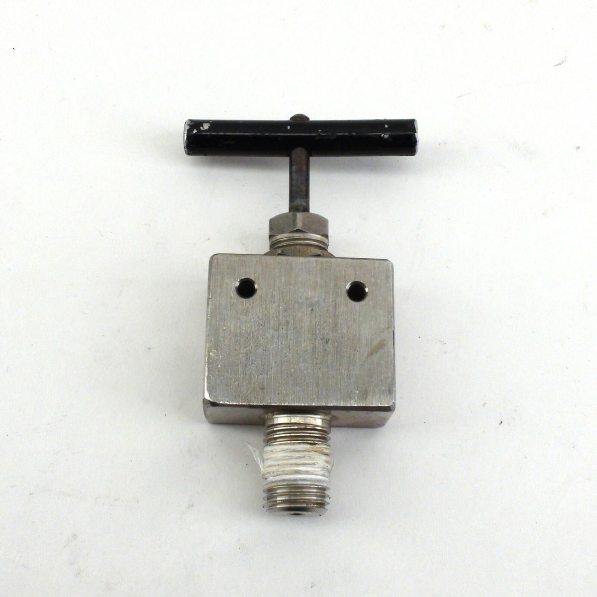 HiP 207742 Taper Seal Valve Fitting -  15,000 PSI -  Used