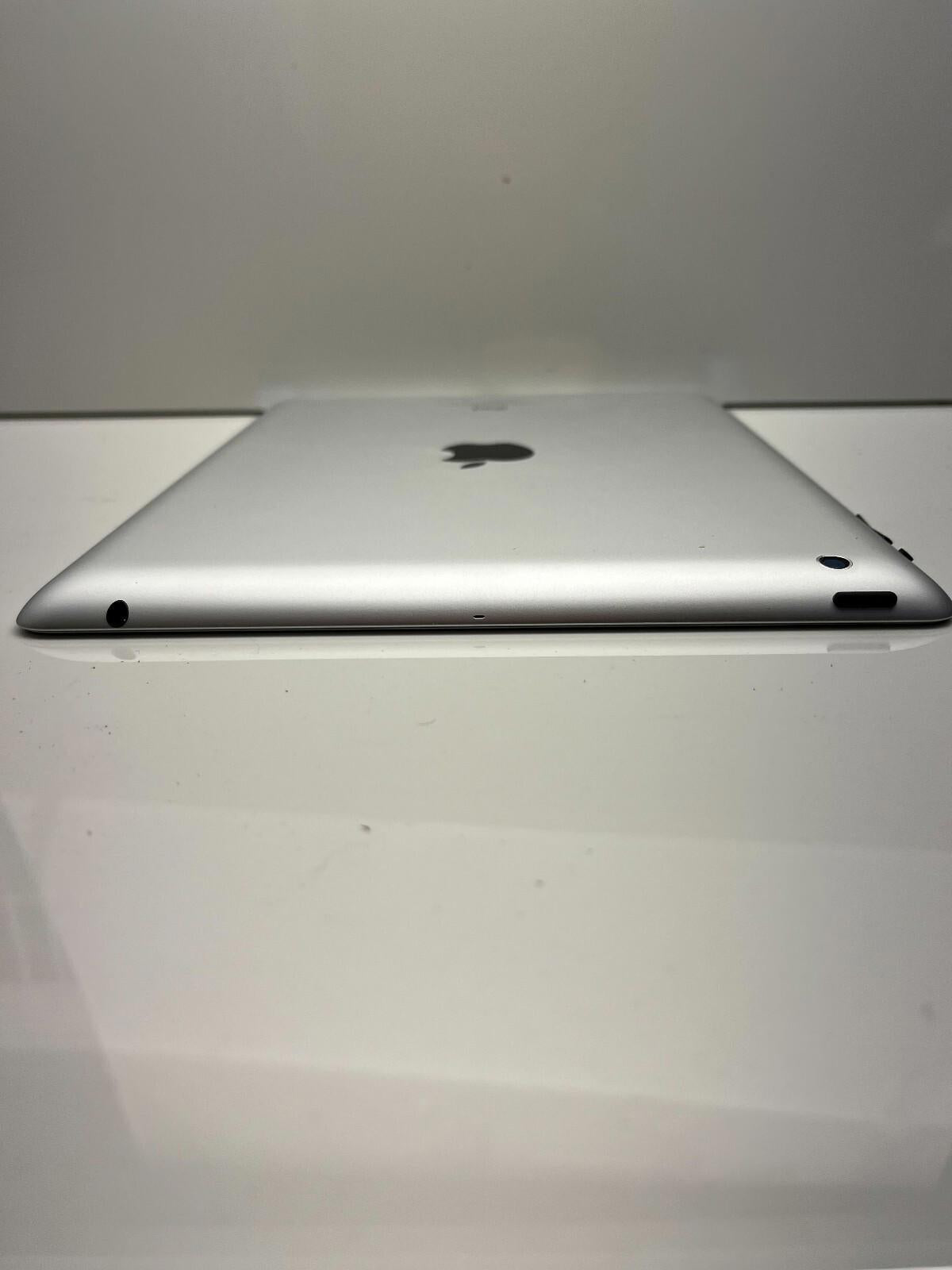 iPad Air A1475 128GB Cellular White Cracked Glass