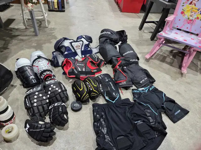 Youth Small/Large Hockey Gear