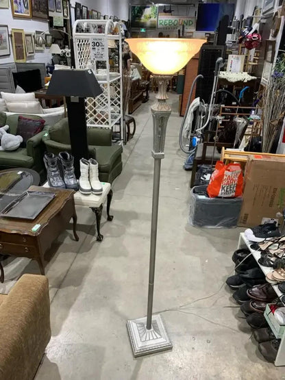 Metal base Art Deco Style Floor Lamp