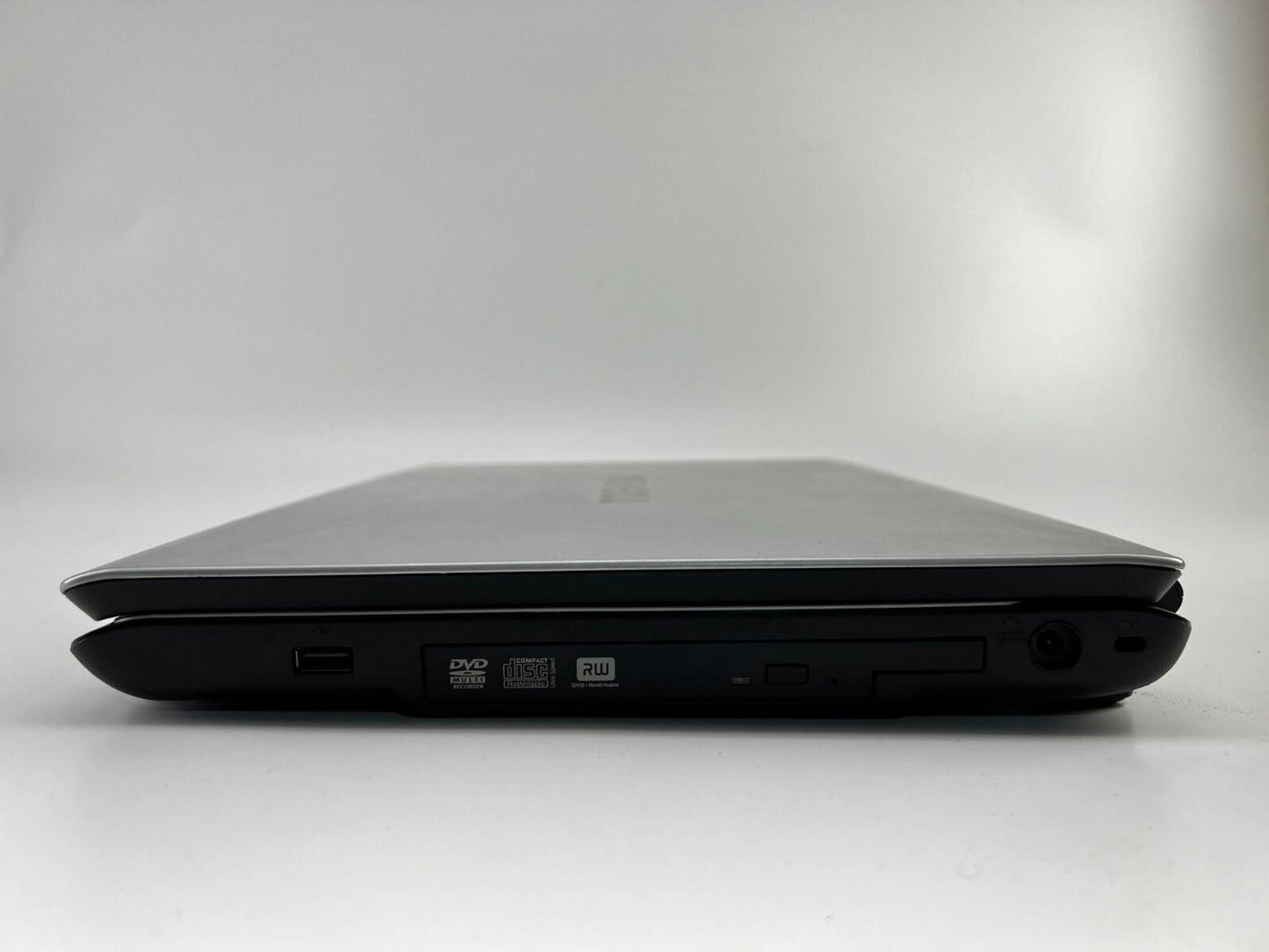 Toshiba Satellite - L300D-01N - Laptop *FOR PARTS or REPAIR*