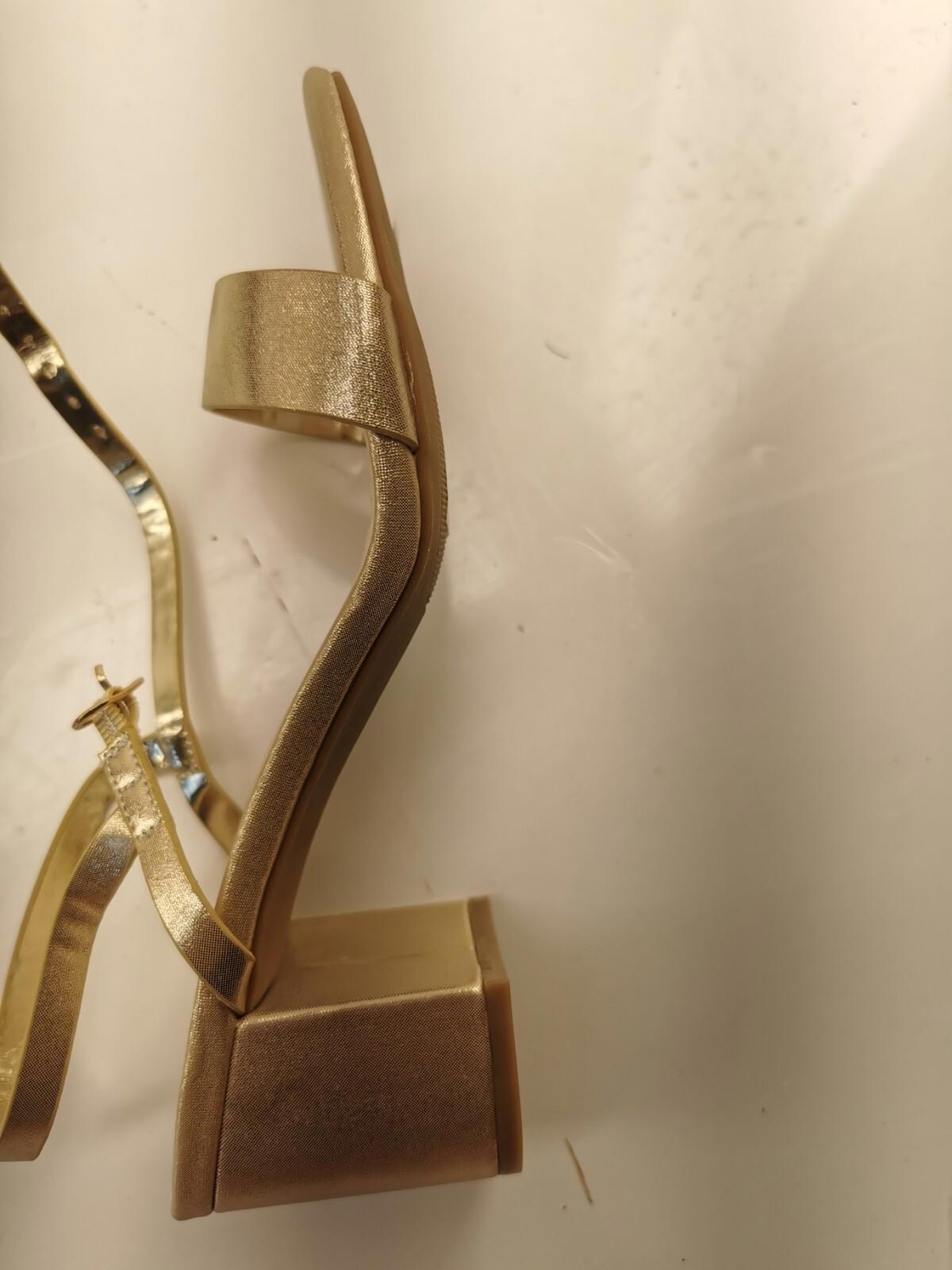 DB studio Ven Style Cinde Mchampagne