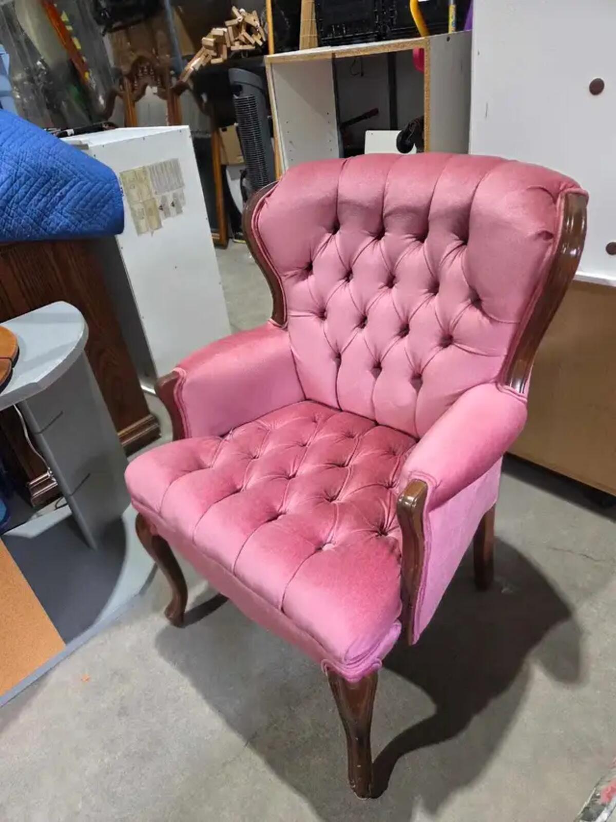 Vintage Pink Tufted Accent Chair